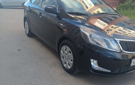 KIA Rio III рестайлинг, 2013 год, 835 000 рублей, 2 фотография