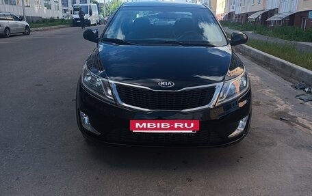KIA Rio III рестайлинг, 2013 год, 835 000 рублей, 3 фотография
