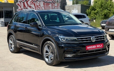 Volkswagen Tiguan II, 2019 год, 3 430 000 рублей, 3 фотография