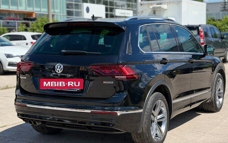 Volkswagen Tiguan II, 2019 год, 3 430 000 рублей, 5 фотография