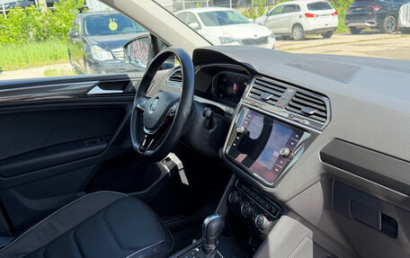 Volkswagen Tiguan II, 2019 год, 3 430 000 рублей, 22 фотография