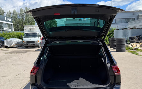 Volkswagen Tiguan II, 2019 год, 3 430 000 рублей, 27 фотография
