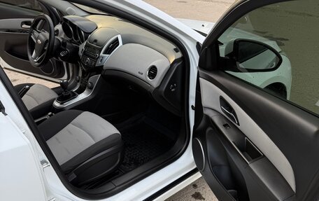 Chevrolet Cruze II, 2013 год, 700 000 рублей, 12 фотография