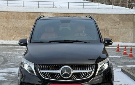 Mercedes-Benz V-Класс, 2021 год, 5 050 000 рублей, 4 фотография
