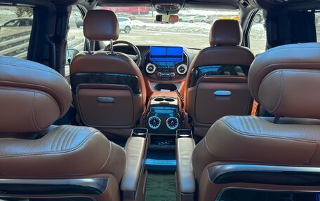 Mercedes-Benz V-Класс, 2021 год, 5 050 000 рублей, 21 фотография
