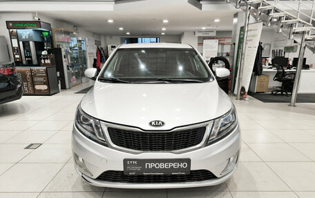 KIA Rio III рестайлинг, 2013 год, 780 000 рублей, 2 фотография