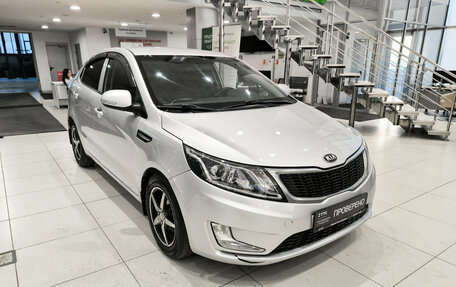 KIA Rio III рестайлинг, 2013 год, 780 000 рублей, 3 фотография