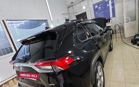 Toyota RAV4, 2019 год, 3 200 000 рублей, 32 фотография