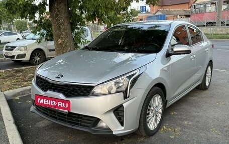 KIA Rio IV, 2020 год, 1 450 000 рублей, 2 фотография