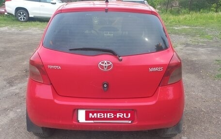 Toyota Yaris III рестайлинг, 2007 год, 400 000 рублей, 6 фотография