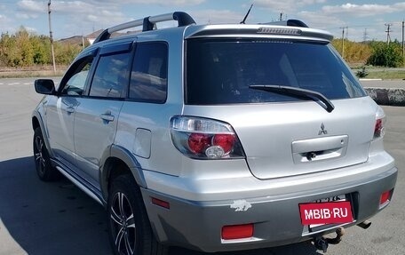 Mitsubishi Outlander III рестайлинг 3, 2005 год, 550 000 рублей, 8 фотография
