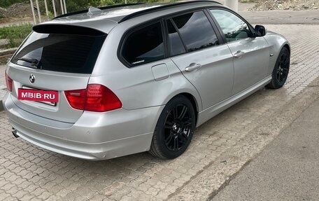 BMW 3 серия, 2010 год, 1 100 000 рублей, 4 фотография