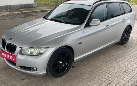 BMW 3 серия, 2010 год, 1 100 000 рублей, 2 фотография