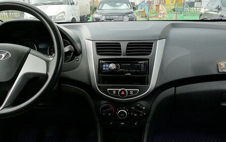 Hyundai Solaris II рестайлинг, 2011 год, 655 000 рублей, 12 фотография