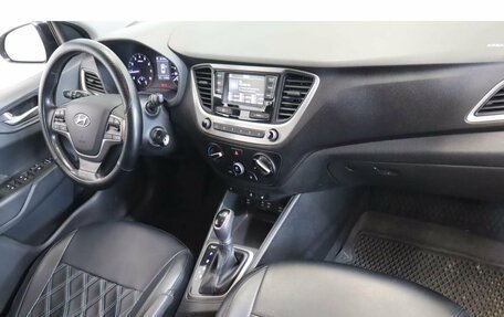 Hyundai Solaris II рестайлинг, 2017 год, 1 177 000 рублей, 5 фотография