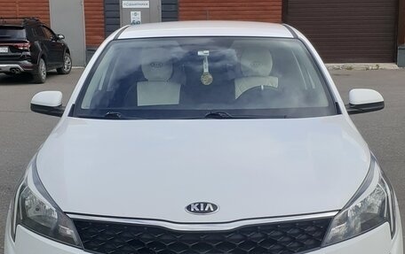 KIA Rio IV, 2021 год, 1 250 000 рублей, 3 фотография