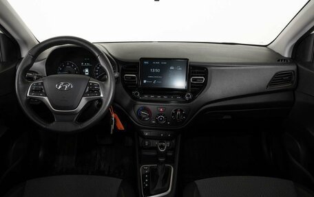 Hyundai Solaris II рестайлинг, 2021 год, 1 760 000 рублей, 7 фотография