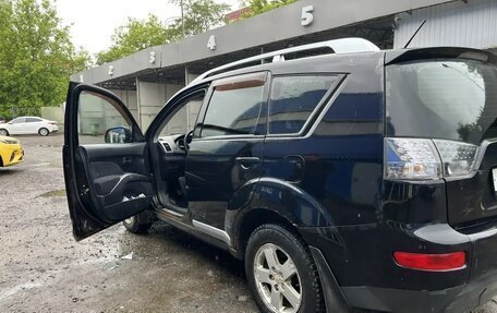 Mitsubishi Outlander III рестайлинг 3, 2007 год, 650 000 рублей, 4 фотография