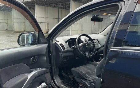 Mitsubishi Outlander III рестайлинг 3, 2007 год, 650 000 рублей, 7 фотография