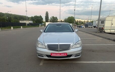 Mercedes-Benz S-Класс, 2012 год, 1 710 000 рублей, 1 фотография