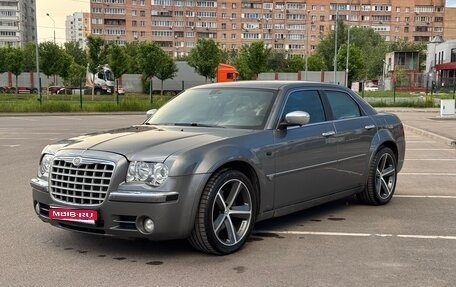Chrysler 300C II, 2006 год, 1 350 000 рублей, 1 фотография