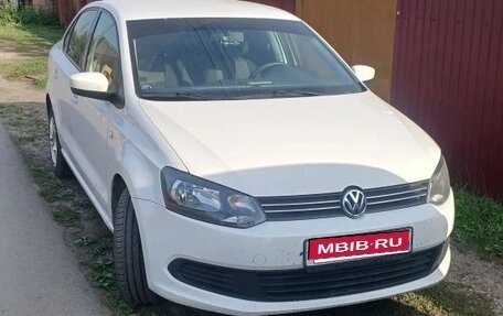 Volkswagen Polo VI (EU Market), 2012 год, 900 000 рублей, 1 фотография