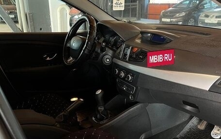 Renault Megane III, 2011 год, 800 000 рублей, 12 фотография