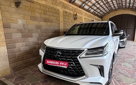 Lexus LX III, 2018 год, 8 300 000 рублей, 2 фотография