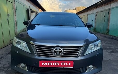 Toyota Camry, 2013 год, 1 750 000 рублей, 2 фотография