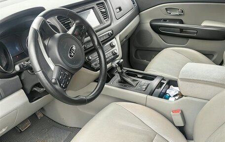 KIA Carnival III, 2017 год, 2 280 000 рублей, 4 фотография