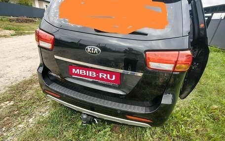KIA Carnival III, 2017 год, 2 280 000 рублей, 9 фотография