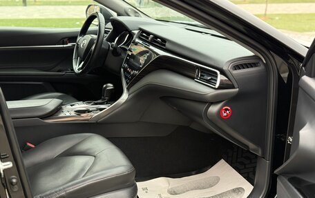 Toyota Camry, 2018 год, 2 580 000 рублей, 11 фотография