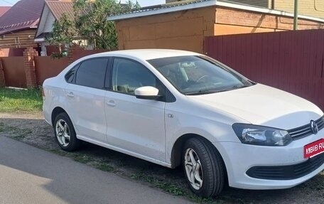 Volkswagen Polo VI (EU Market), 2012 год, 900 000 рублей, 2 фотография