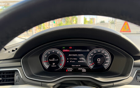 Audi A4, 2021 год, 3 800 000 рублей, 10 фотография