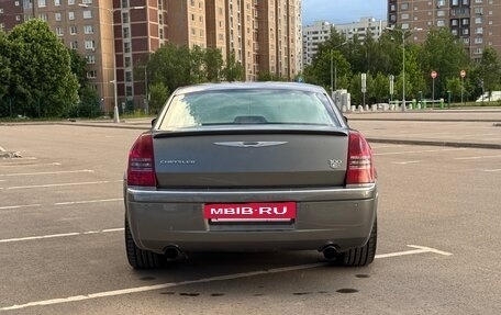 Chrysler 300C II, 2006 год, 1 350 000 рублей, 4 фотография
