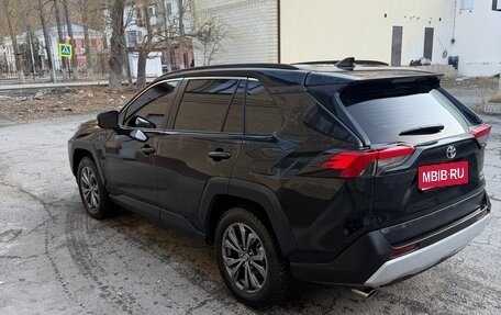 Toyota RAV4, 2024 год, 3 550 000 рублей, 1 фотография
