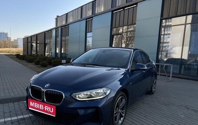 BMW 1 серия, 2021 год, 1 800 000 рублей, 1 фотография