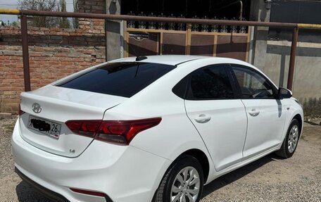Hyundai Solaris II рестайлинг, 2017 год, 970 000 рублей, 4 фотография