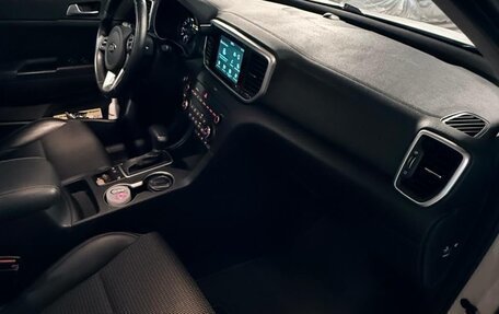 KIA Sportage IV рестайлинг, 2019 год, 2 850 000 рублей, 21 фотография