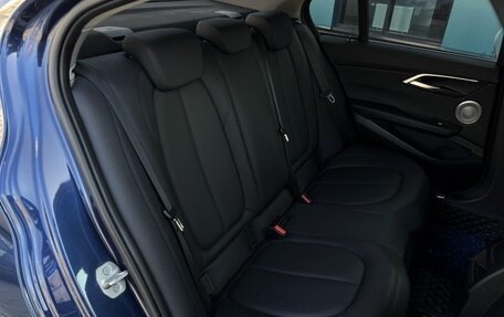BMW 1 серия, 2021 год, 1 800 000 рублей, 15 фотография