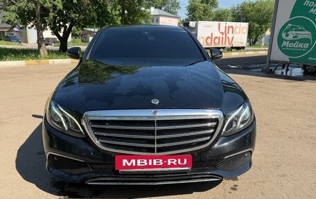 Mercedes-Benz E-Класс, 2017 год, 1 450 000 рублей, 2 фотография