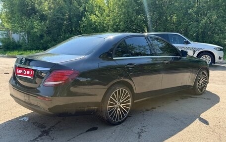 Mercedes-Benz E-Класс, 2017 год, 1 450 000 рублей, 4 фотография