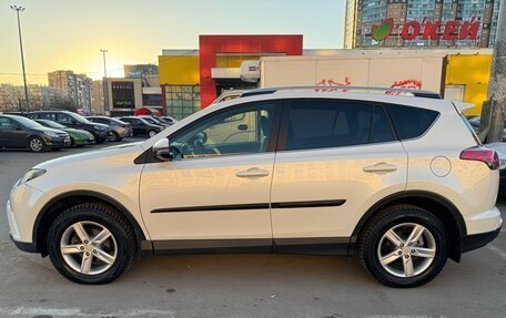 Toyota RAV4, 2016 год, 2 800 000 рублей, 9 фотография