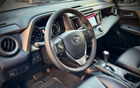 Toyota RAV4, 2016 год, 2 800 000 рублей, 12 фотография