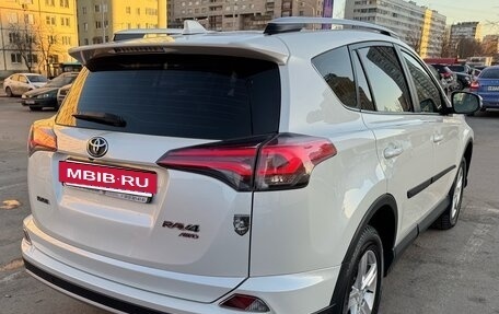 Toyota RAV4, 2016 год, 2 800 000 рублей, 7 фотография