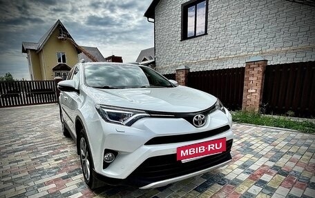 Toyota RAV4, 2016 год, 2 800 000 рублей, 19 фотография