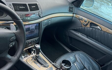 Mercedes-Benz E-Класс, 2005 год, 1 700 000 рублей, 10 фотография