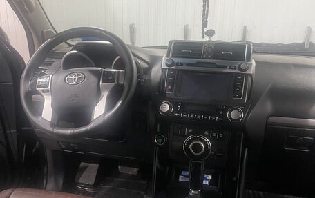 Toyota Land Cruiser Prado 150 рестайлинг 2, 2015 год, 2 800 000 рублей, 5 фотография