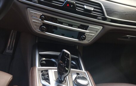 BMW 7 серия, 2019 год, 7 600 000 рублей, 16 фотография