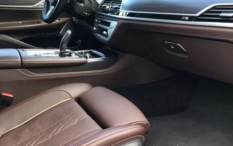 BMW 7 серия, 2019 год, 7 600 000 рублей, 17 фотография